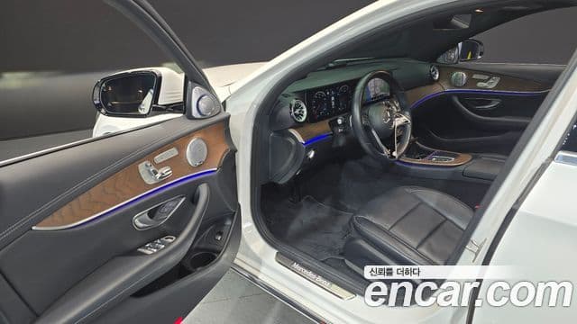 Mercedes-Benz E-Class 2020 — ფოტო 9/20