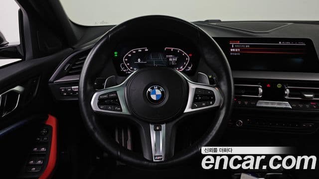 BMW 1 Series 2021 — ფოტო 14/20