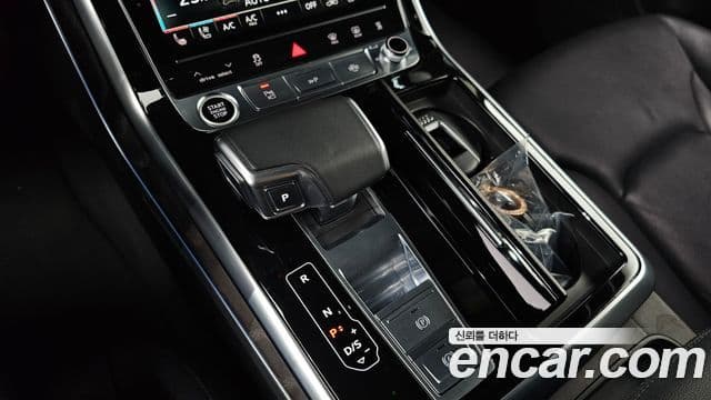Audi Q7 2022 — Şəkil 9/20