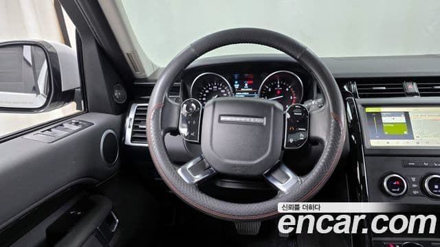 Land Rover Discovery 5 2019 — Фото 13/20