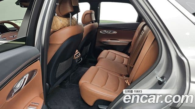 Genesis GV70 2023 — Şəkil 12/20