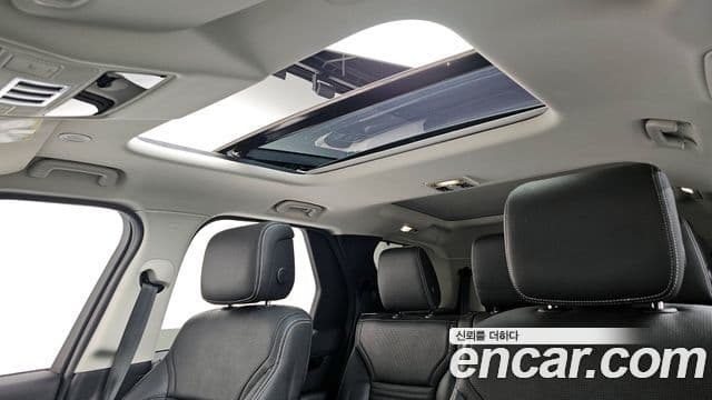 Land Rover Discovery 5 2022 — ფოტო 19/20