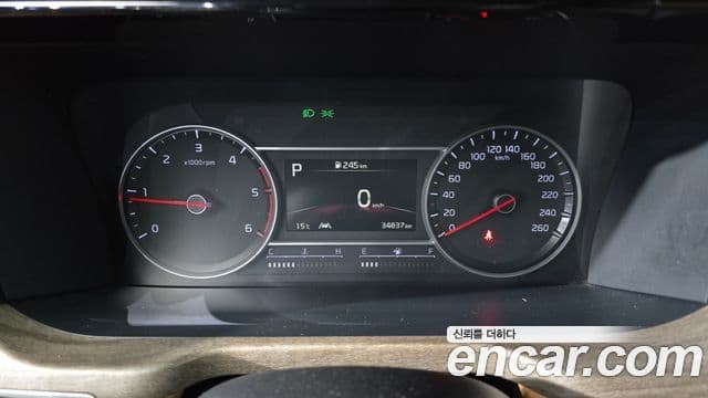 Kia Sorento 2021 — Фото 8/20