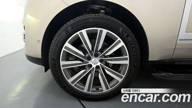 Land Rover Range Rover 2024 — фото 5 из 20