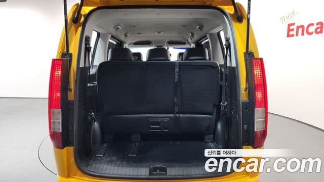 Hyundai Staria 2022 — ფოტო 20/20