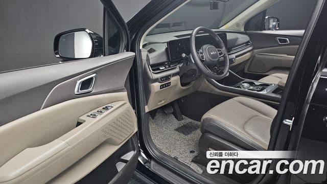 Kia Carnival 2024 — Şəkil 11/20
