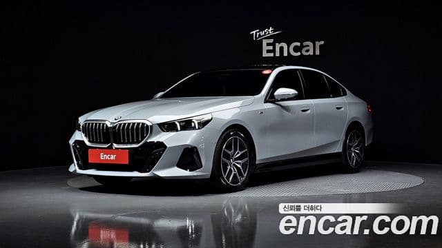 BMW 5 Series 2025 — ფოტო 1/20