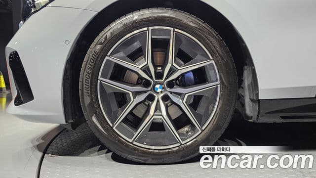 BMW 5 Series 2025 — ფოტო 5/20