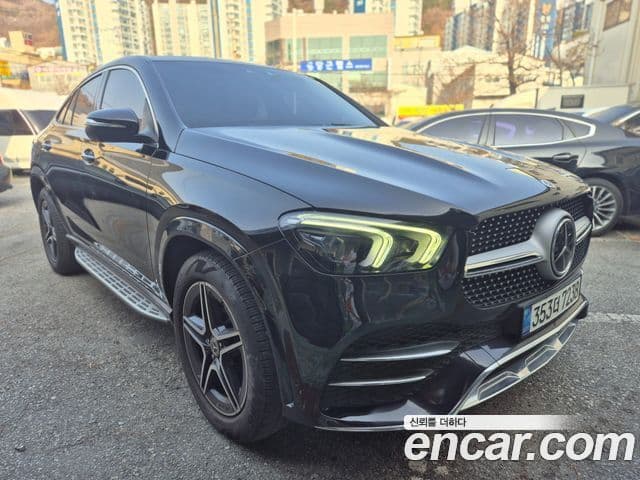 Mercedes-Benz GLE-Class 2021 — ფოტო 13/20