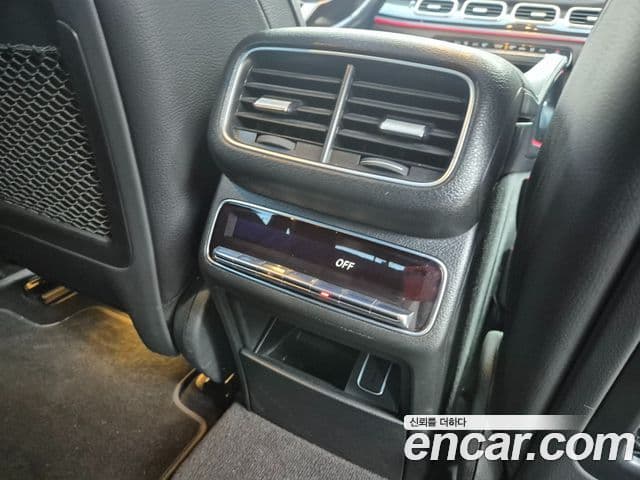 Mercedes-Benz GLE-Class 2021 — ფოტო 14/20