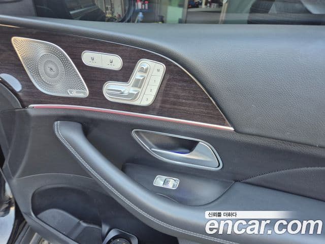 Mercedes-Benz GLE-Class 2021 — ფოტო 20/20