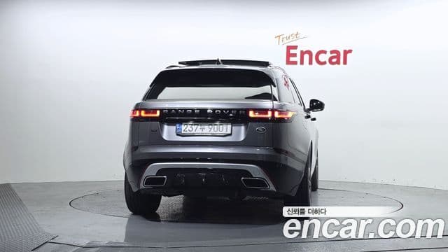 Land Rover Range Rover Velar 2022 — ფოტო 3/20