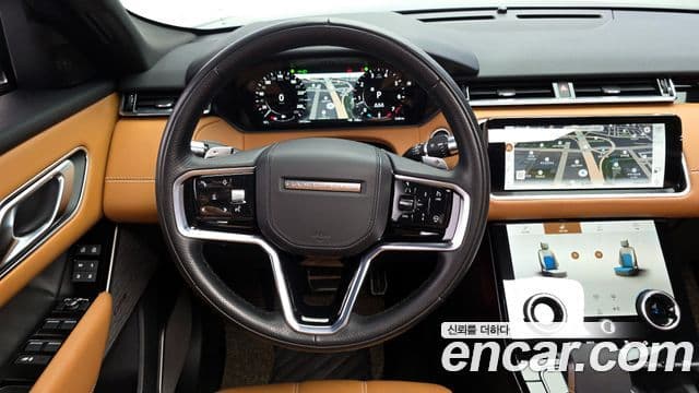 Land Rover Range Rover Velar 2022 — ფოტო 13/20