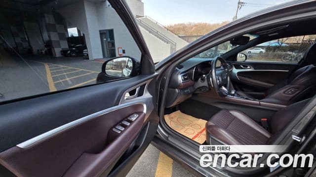 Genesis G70 2021 — фото 8 из 19