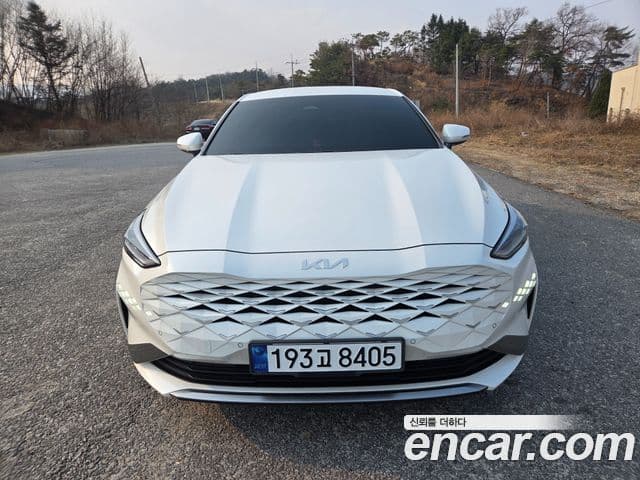 Kia K8 2022 — Şəkil 10/11