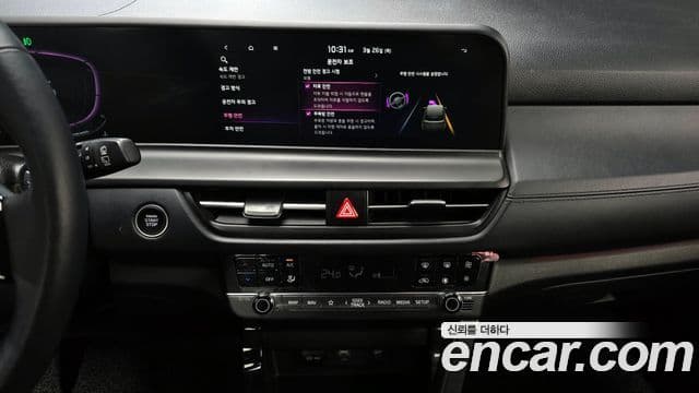 Kia Seltos 2023 — ფოტო 14/20