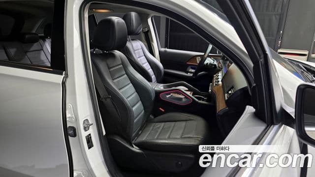 Mercedes-Benz GLE-Class 2021 — ფოტო 12/20