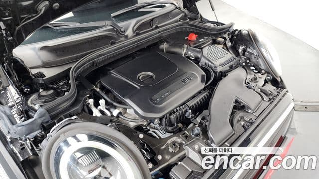 Mini Cooper 2021 — ფოტო 6/20