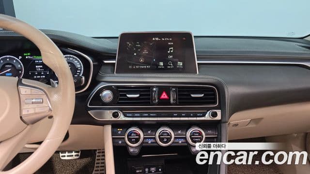 Genesis G70 2019 — фото 15 из 20