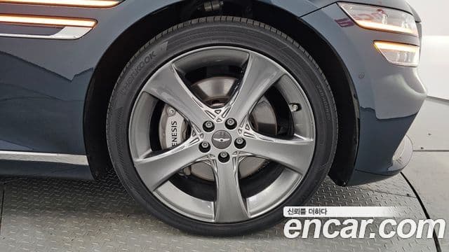 Genesis Electrified G80 2023 — ფოტო 5/20