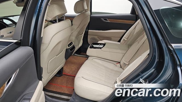 Genesis Electrified G80 2023 — ფოტო 13/20