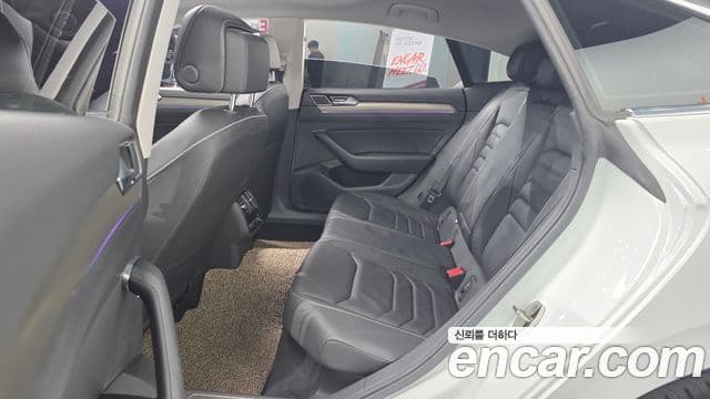 Volkswagen Arteon 2019 — ფოტო 12/20