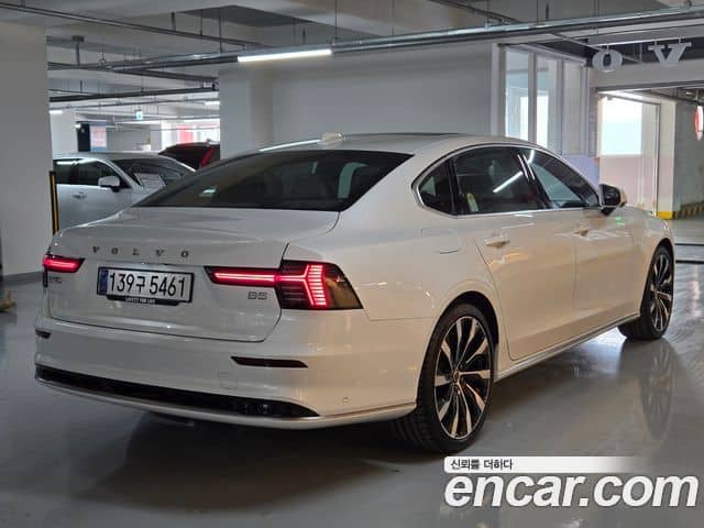 Volvo S90, 2025