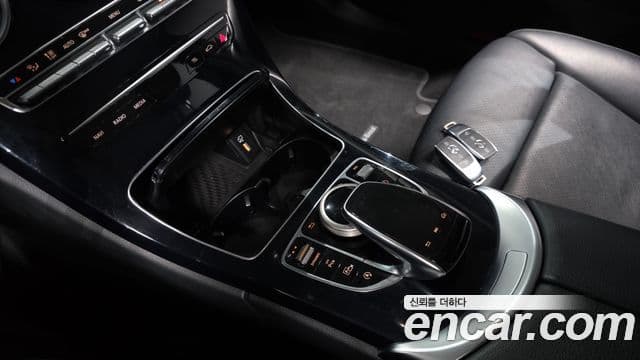 Mercedes-Benz C-Class 2019 — Фото 18/20
