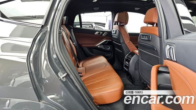 BMW X6 2022 — ფოტო 13/20