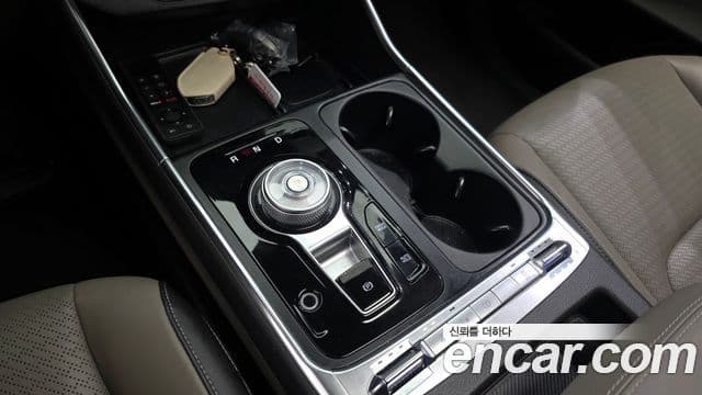 Kia Carnival 2024 — ფოტო 9/20