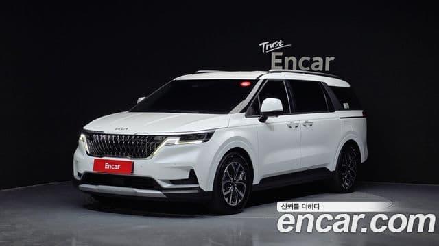 Kia Carnival 2023 — ფოტო 1/20