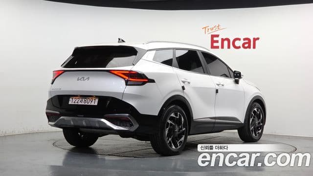 Kia Sportage 2022 — ფოტო 2/20