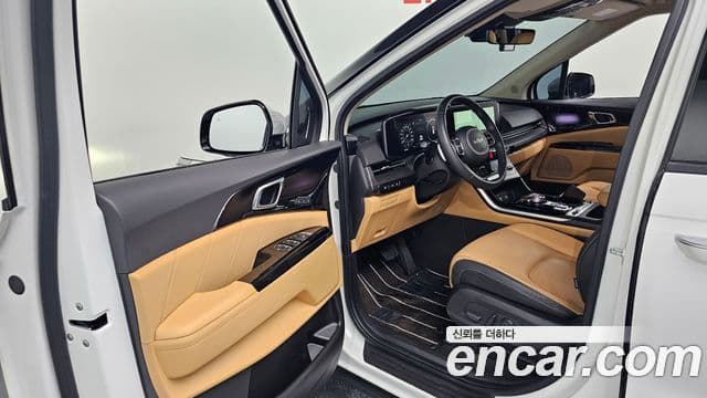 Kia Carnival 2023 — Şəkil 10/20