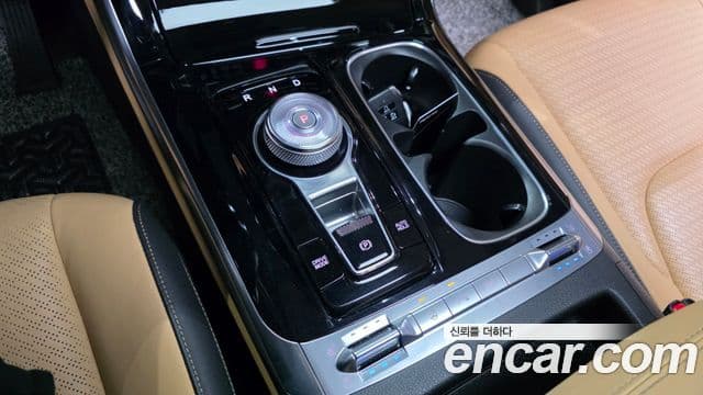 Kia Carnival 2021 — ფოტო 9/20