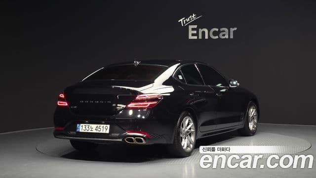 Genesis G70 2021 — ფოტო 18/20
