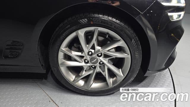 Genesis G70 2021 — ფოტო 15/20