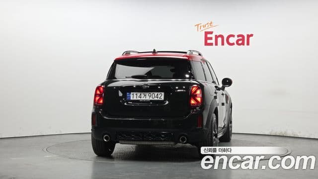 Mini Cooper S Countryman 2023 — фото 4 из 20
