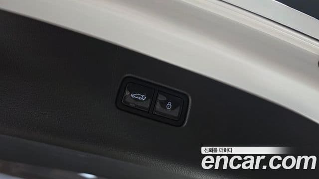 Genesis GV80 2024 — ფოტო 19/20