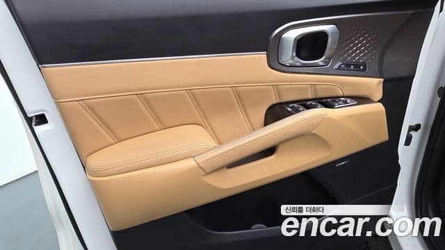 Kia Sorento 2021 — Şəkil 16/33