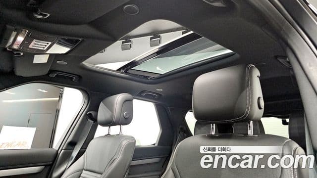 Land Rover Discovery 5 2022 — ფოტო 19/20