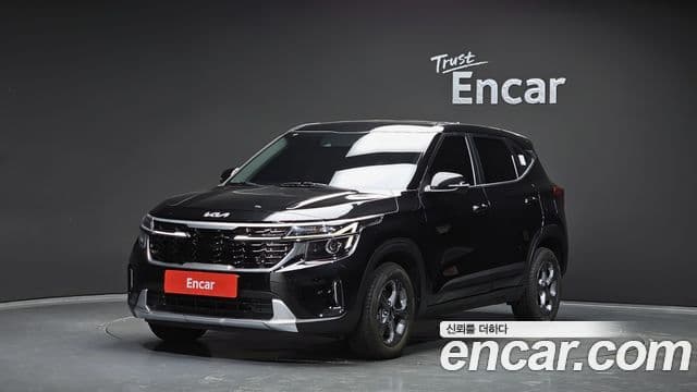 Kia Seltos 2022 — ფოტო 1/20