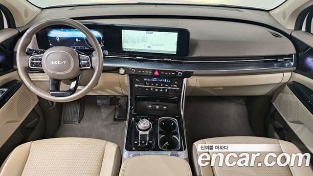 Kia Carnival 2023 — фото 7 из 20
