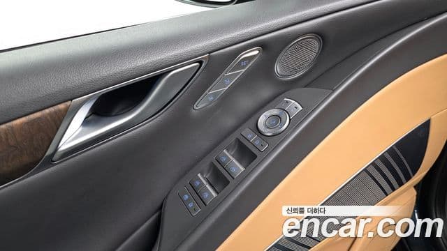 Genesis Electrified G80 2022 — фото 17 из 20