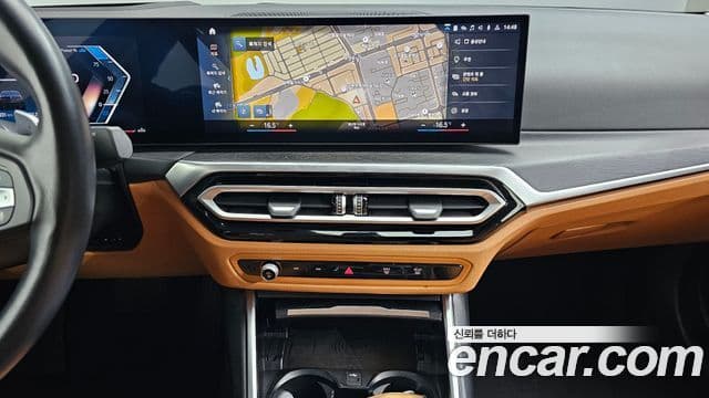BMW 3 Series 2023 — Фото 15/20