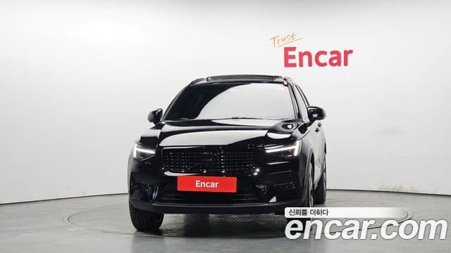 Volvo XC40 2025 — Şəkil 3/20