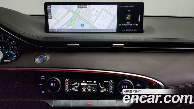 Genesis GV70 2021 — ფოტო 12/20