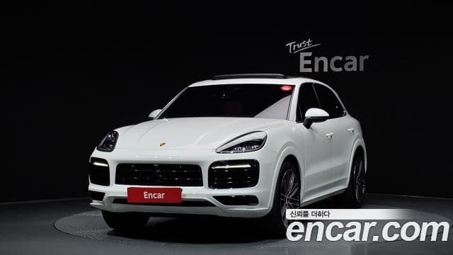 Porsche Cayenne 2021 — фото 20 из 20