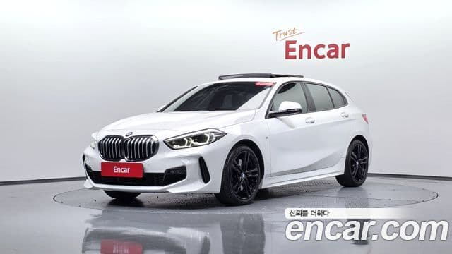 BMW 1 Series 2023 — ფოტო 11/20