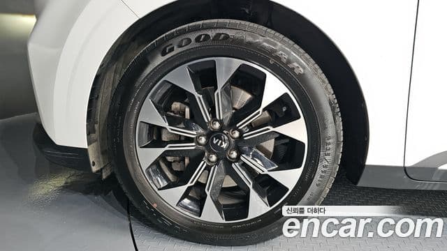 Kia Carnival 2020 — Фото 5/20