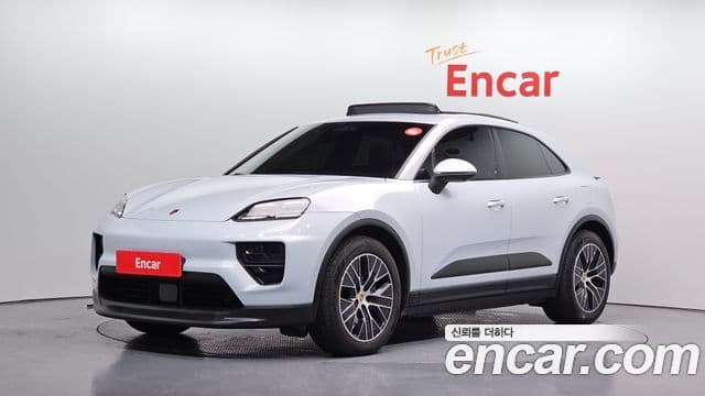 Porsche Macan EV 2025 — ფოტო 14/20